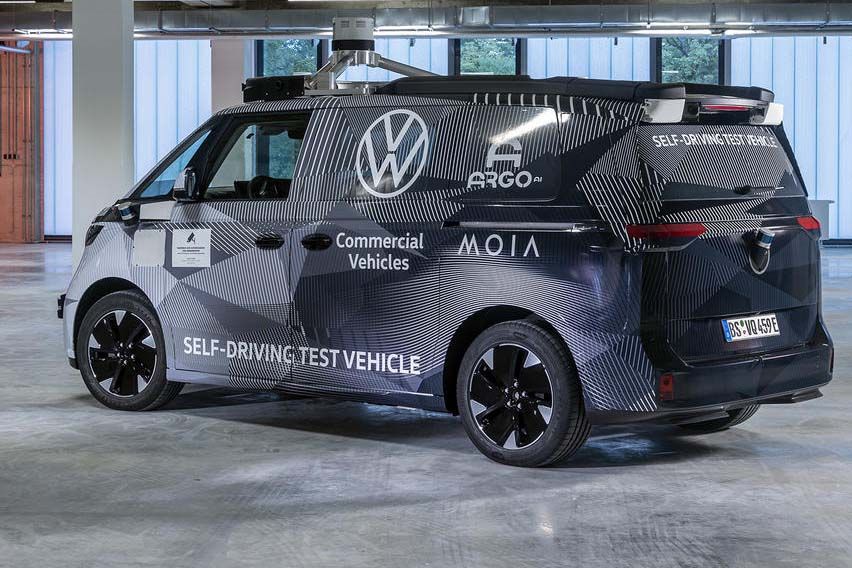 Volkswagen ID. Buzz AD rear