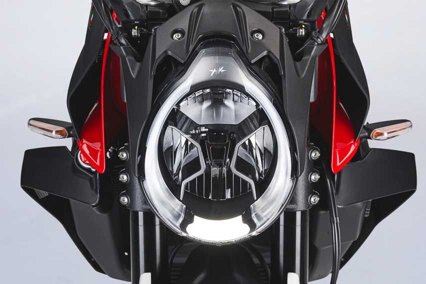 MV Agusta Brutale 1000 RS lighting 