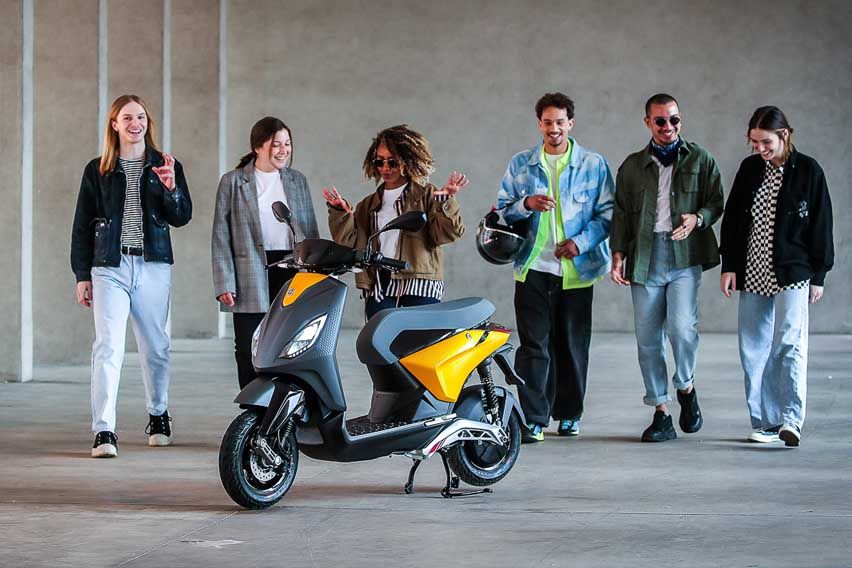 Piaggio 1 e-scooter details