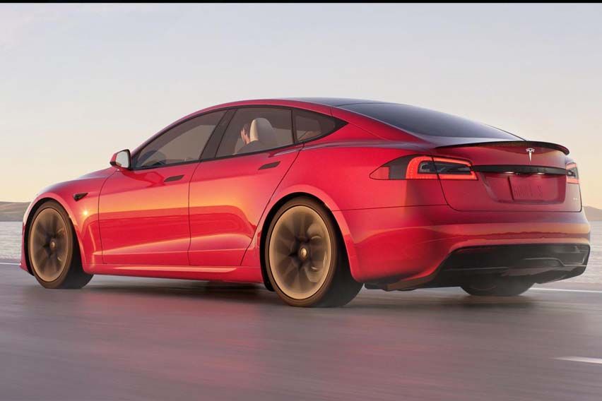 Tesla Model S Plaid lap record details