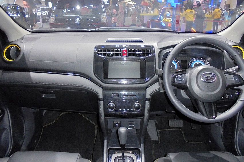 Daihatsu Terios interior