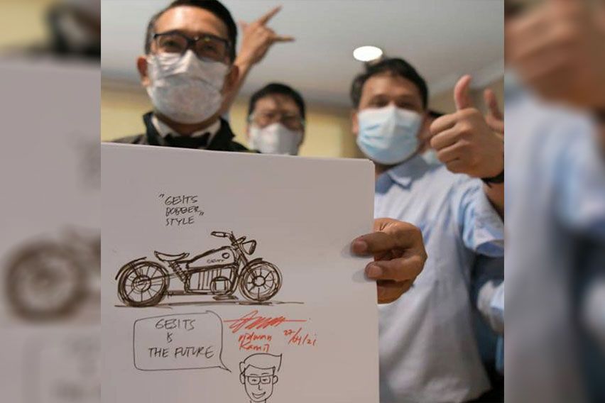 Ridwan Kamil dan Gesits