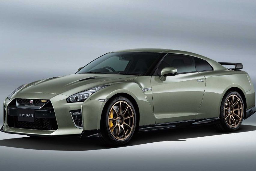2021 Nissan GT-R T-Spec front