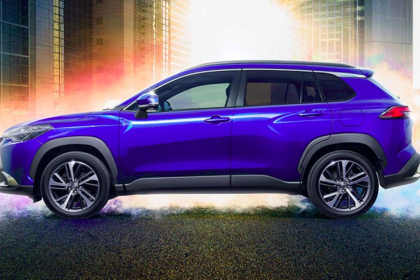 2022 Toyota Corolla Cross side