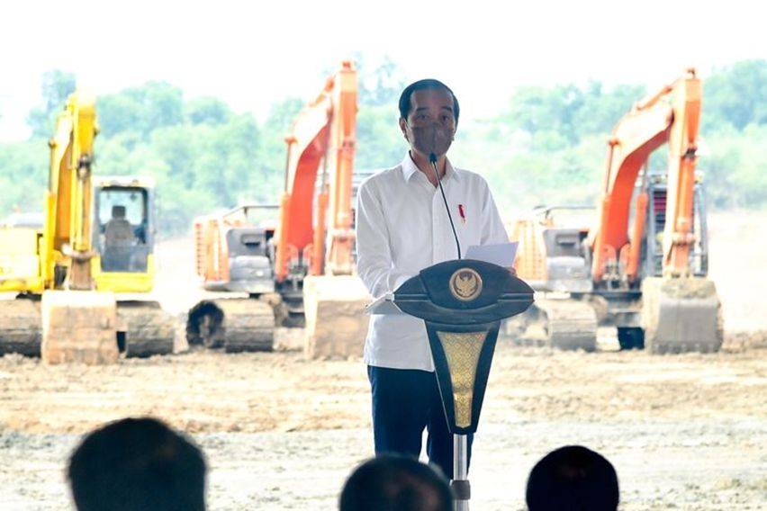 Jokowi Apresiasi Pembangunan Pabrik Baterai Kendaraan Listrik Pertama di Indonesia