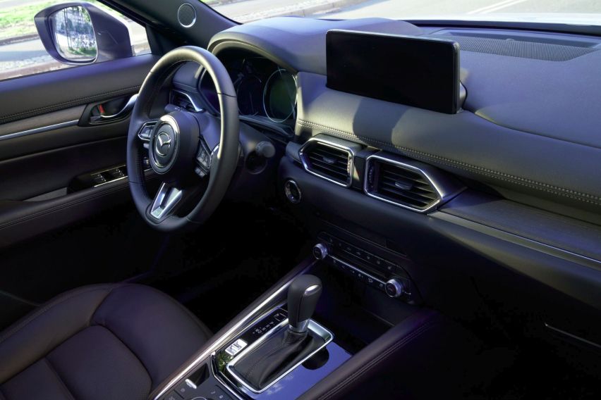 2022 Mazda CX-5 interior