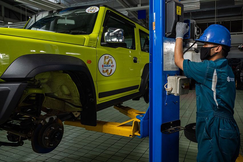 Bengkel Suzuki Jimny