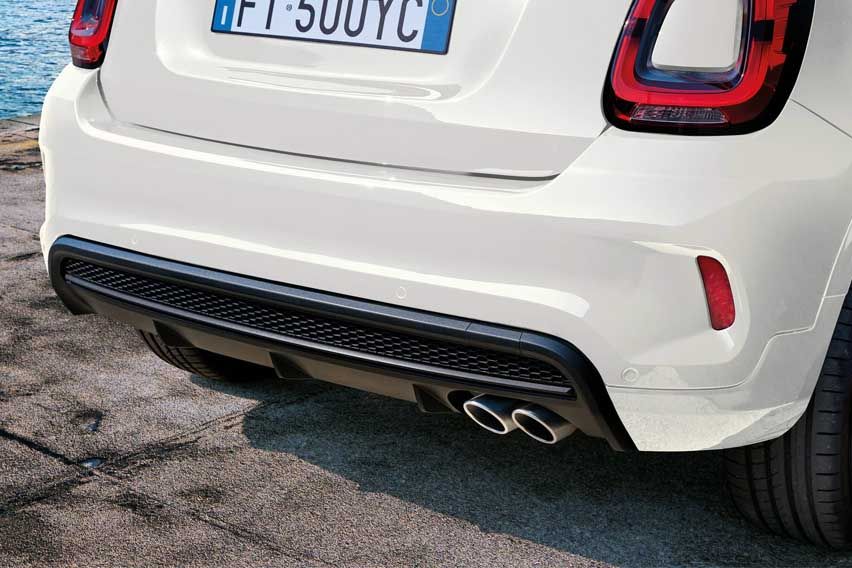 Fiat 500X Dolcevita rear