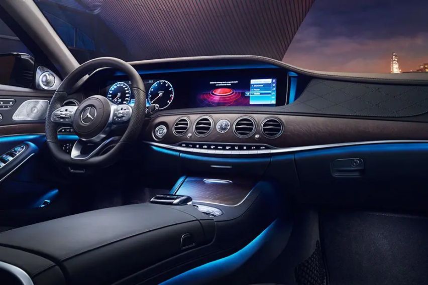 Mercedes S-Class saloon interior