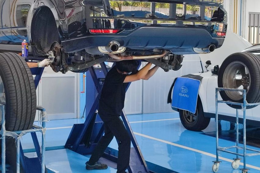 Plaza Subaru Alam Sutera