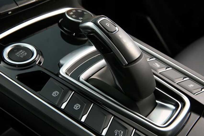 JMC Vigus Pro gearbox