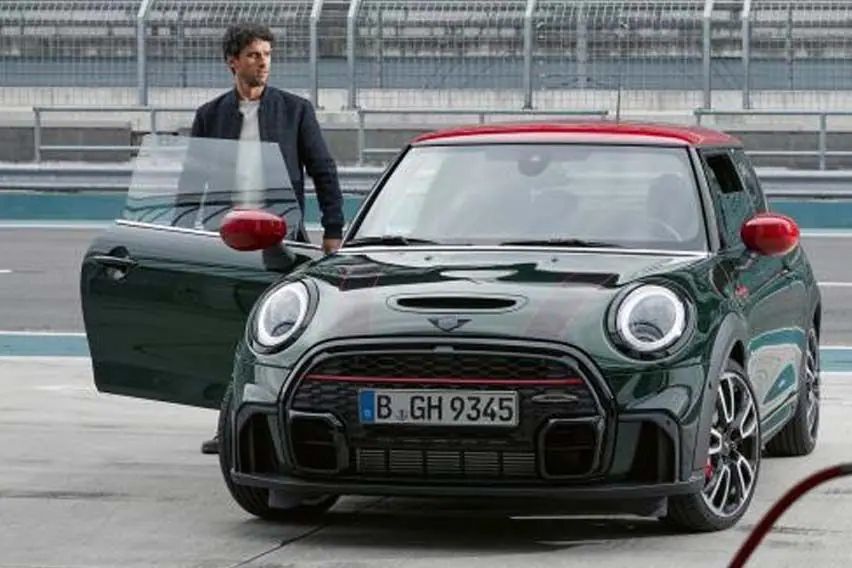 Mini 3 Door JCW front
