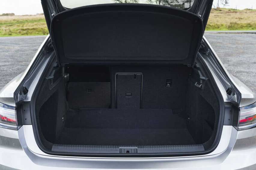 2021 Volkswagen Arteon R-Line tailgate