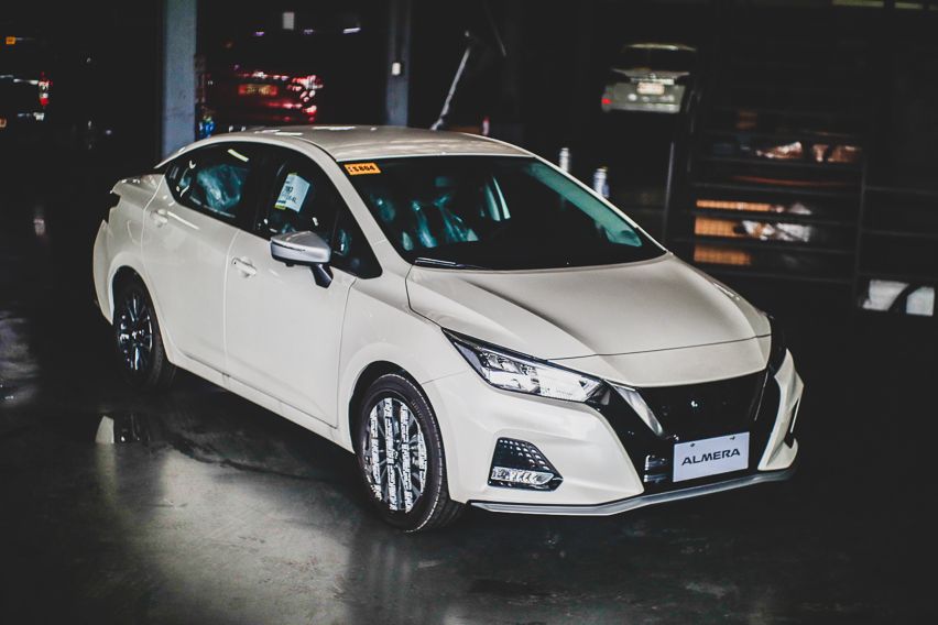 2022 Nissan Almera left profile