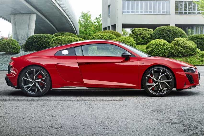 new Audi R8 V10 design