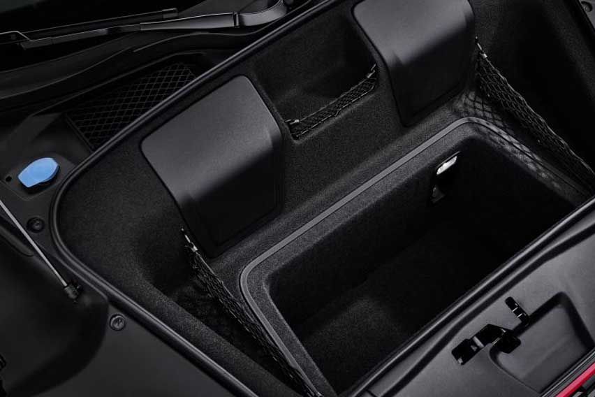 new Audi R8 V10 details