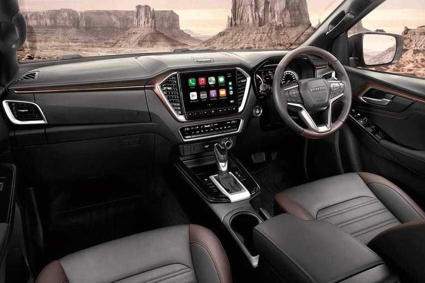 2022 Isuzu D-Max V-Cross interior