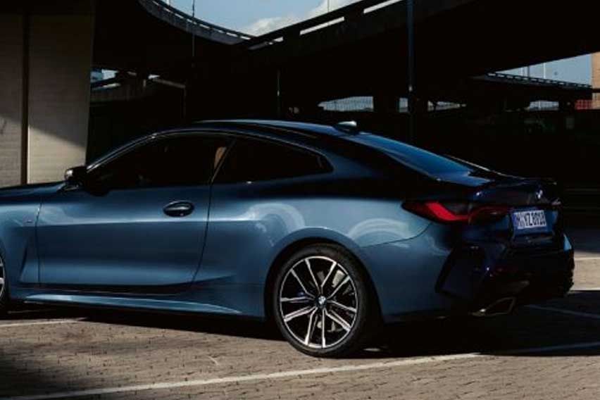 BMW 4 Series Coupe driving dynamics