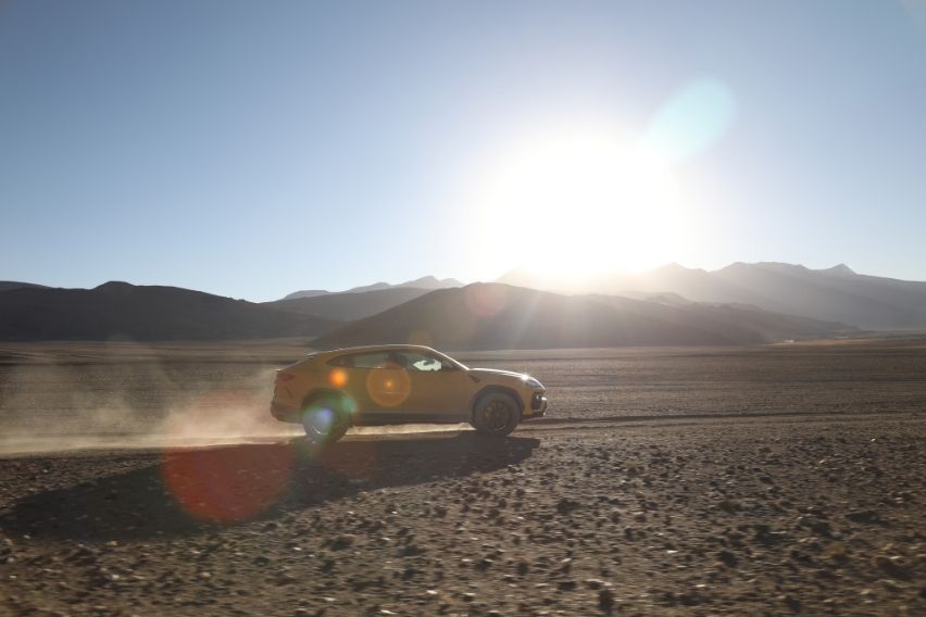 Lamborghini Urus expedition at Umling La Pass, India