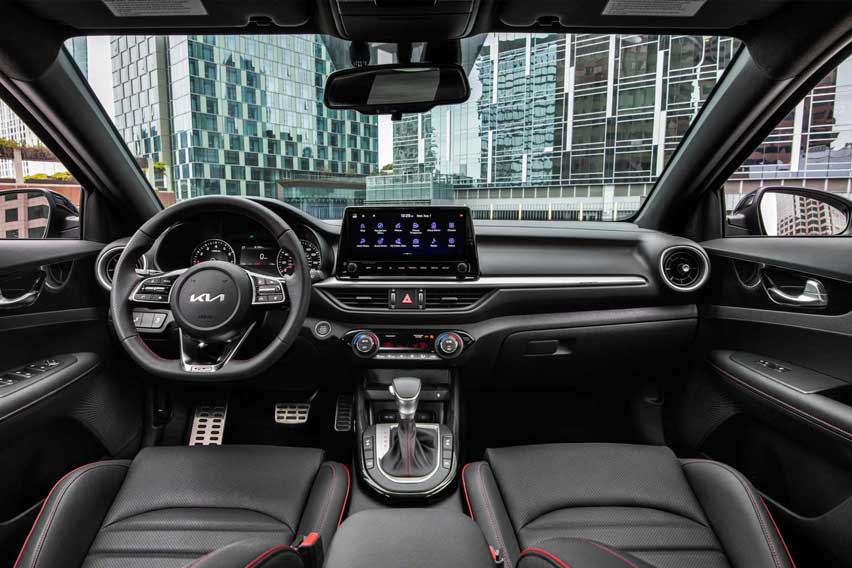 2022 Kia Cerato interior