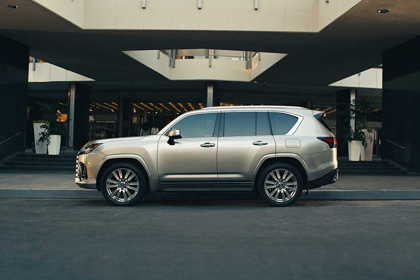 Lexus LX 600