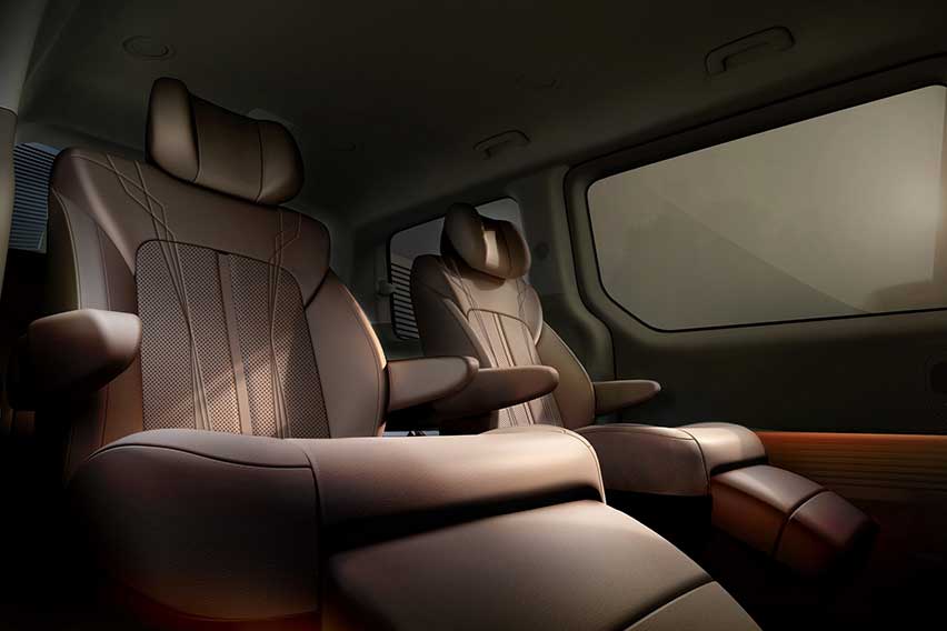 Hyundai Staria details