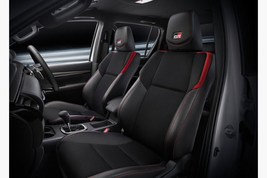 Toyota-Hilux-GR-Sport