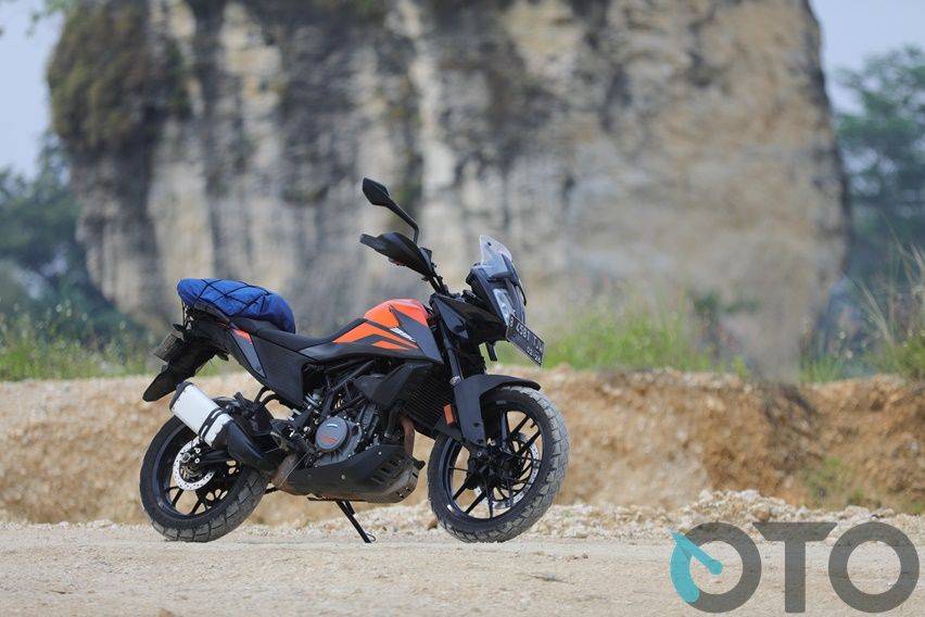 ktm 390 adventure acceleration