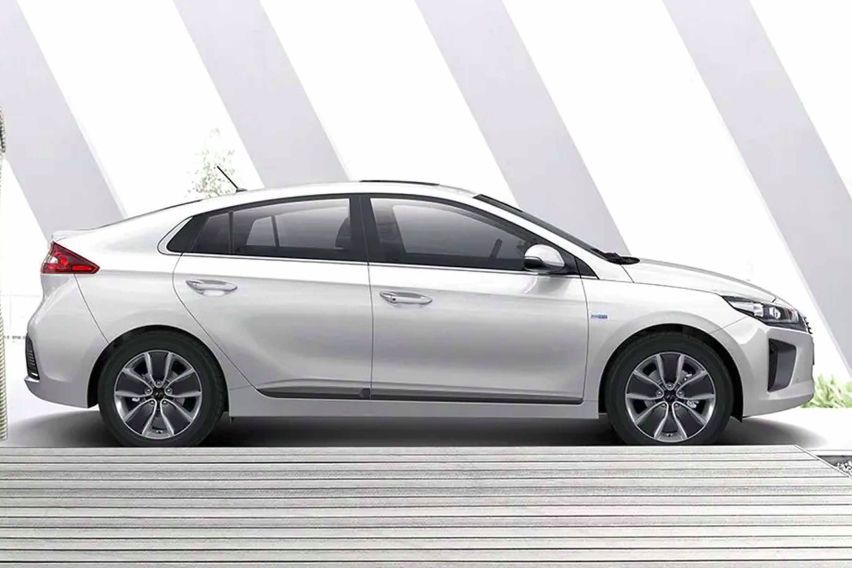 Hyundai Malaysia offers service benefits to Ioniq Hybrid owners