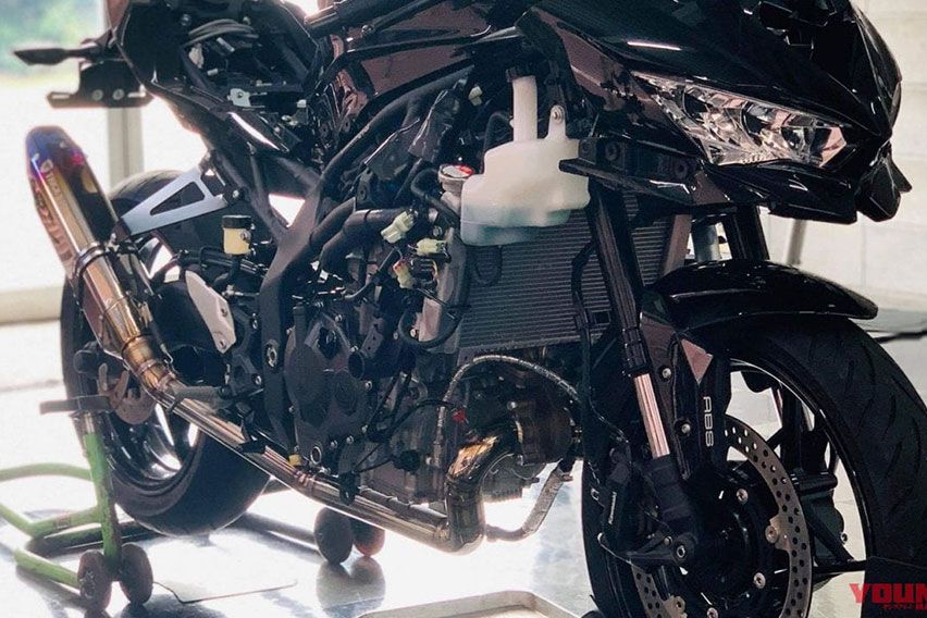 Kawasaki ZX25R Turbo Trickstar