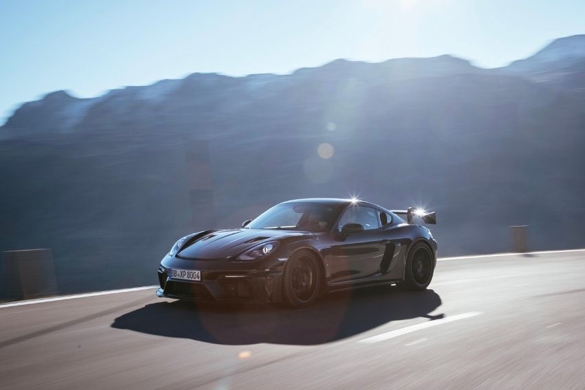 Porsche 718 Cayman GT4 RS