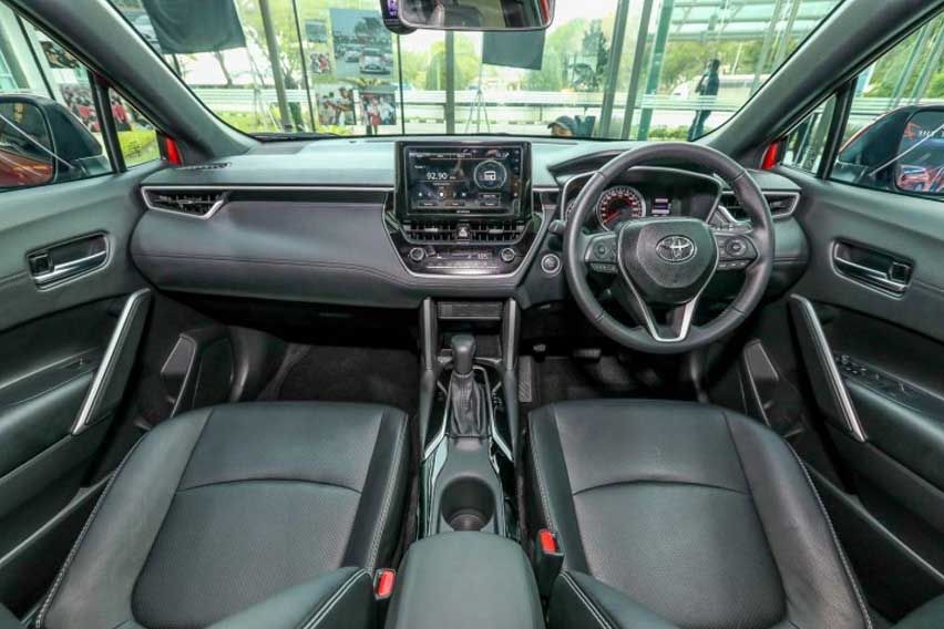 Toyota Corolla Cross Hybrid cabin