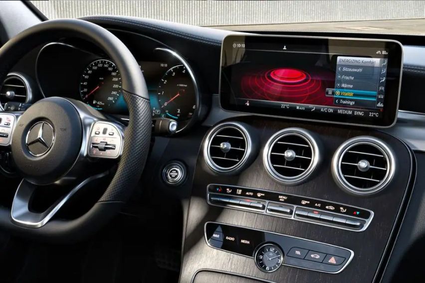 Mercedes-Benz C-Class Saloon