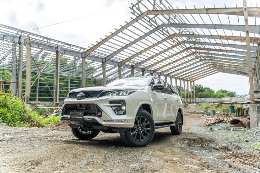 Toyota Fortuner GR-S