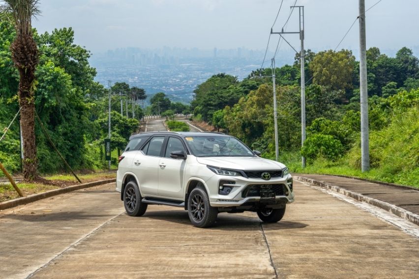 Toyota Fortuner GR-S