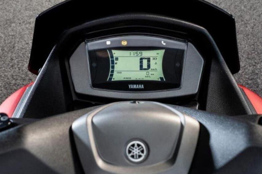 2022 Yamaha Nmax 155 console