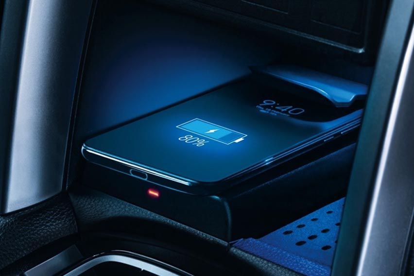 2021 Toyota Corolla Cross wireless charging