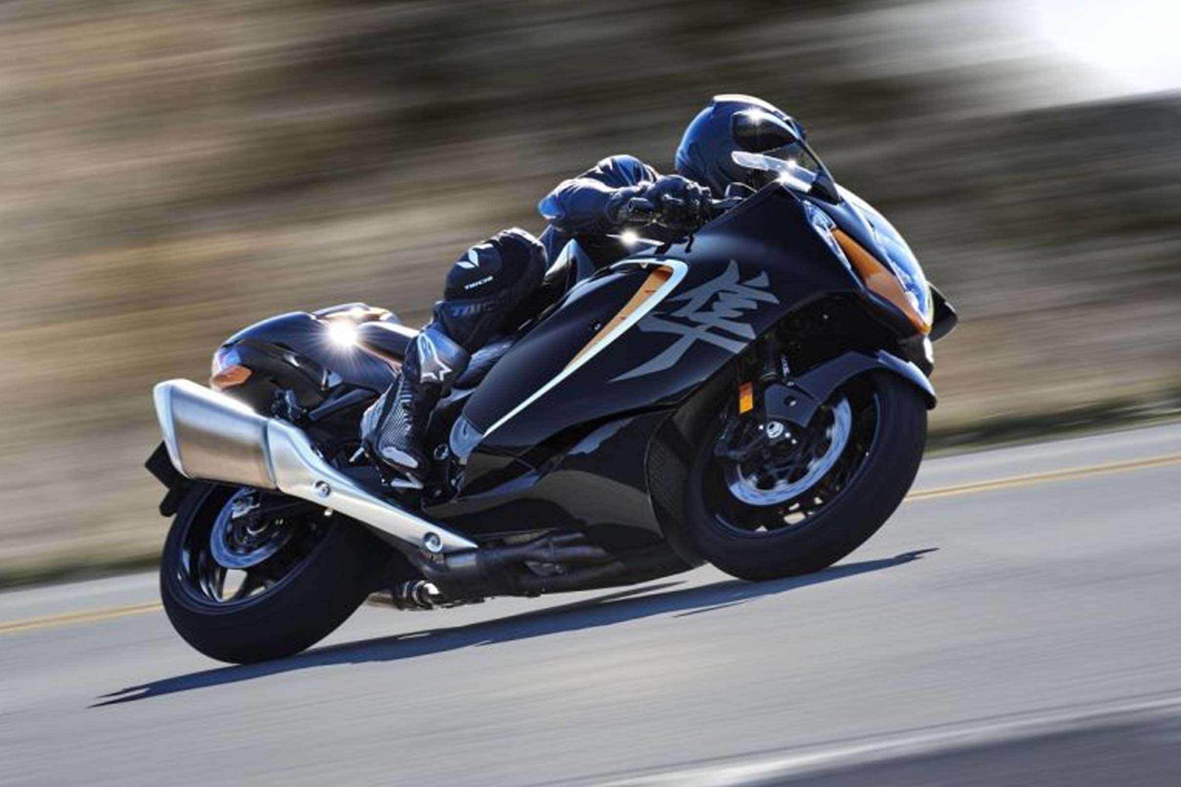 Suzuki Malaysia announces prices for 2021 Hayabusa and V-Strom 1050 XT 