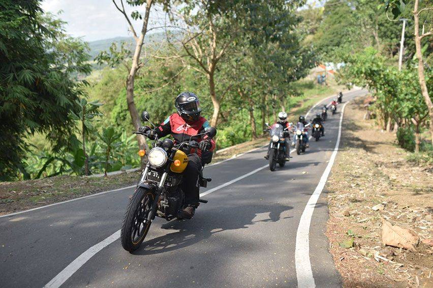 Test Ride Royal Enfield Meteor 350: Menggali Potensi Sang Cruiser Klasik