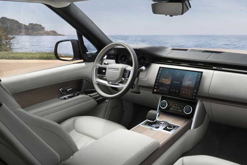 Land Rover Range Rover interior