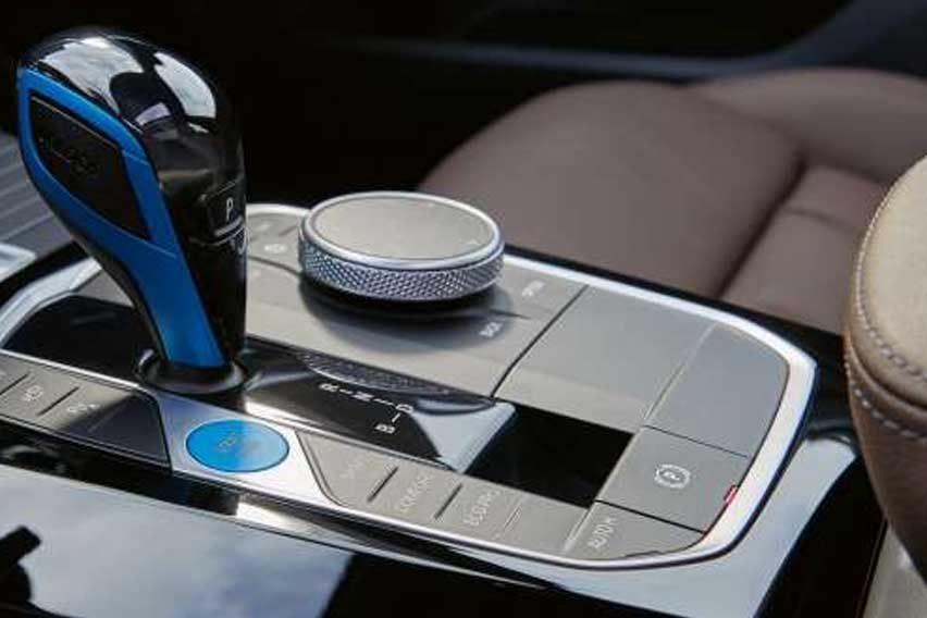 BMW iX3 Active suspension