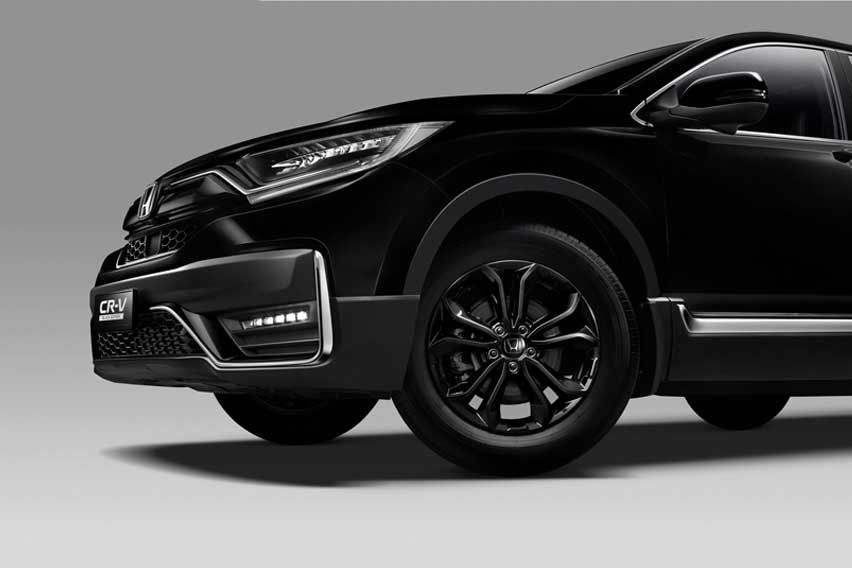 Honda CR-V Black Edition exterior