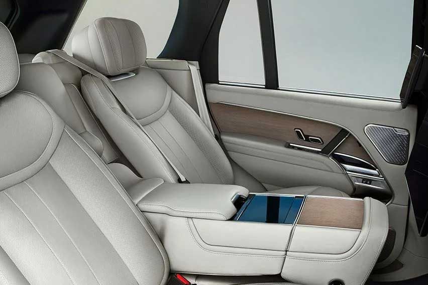 New Range Rover - Luxury rear features