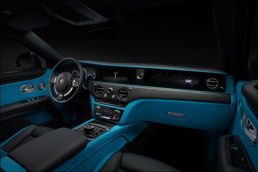 Rolls-Royce Ghost Black Badge cabin