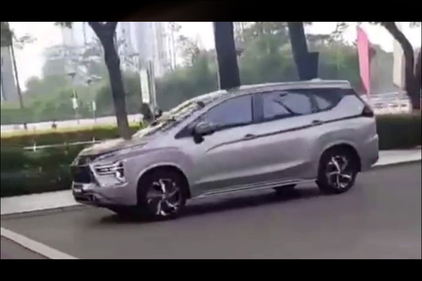 Facelifted Mitsubishi Xpander spy shoots