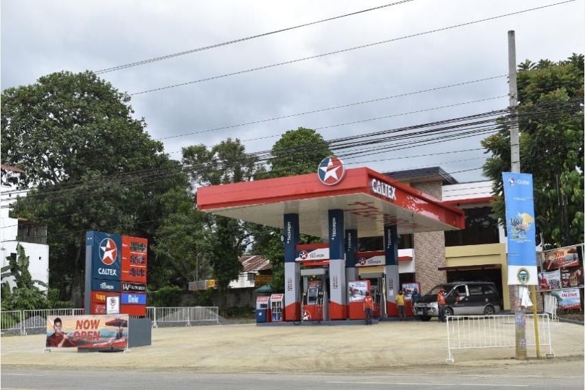 Prices of gasoline rise by P1.40/liter while diesel falls 