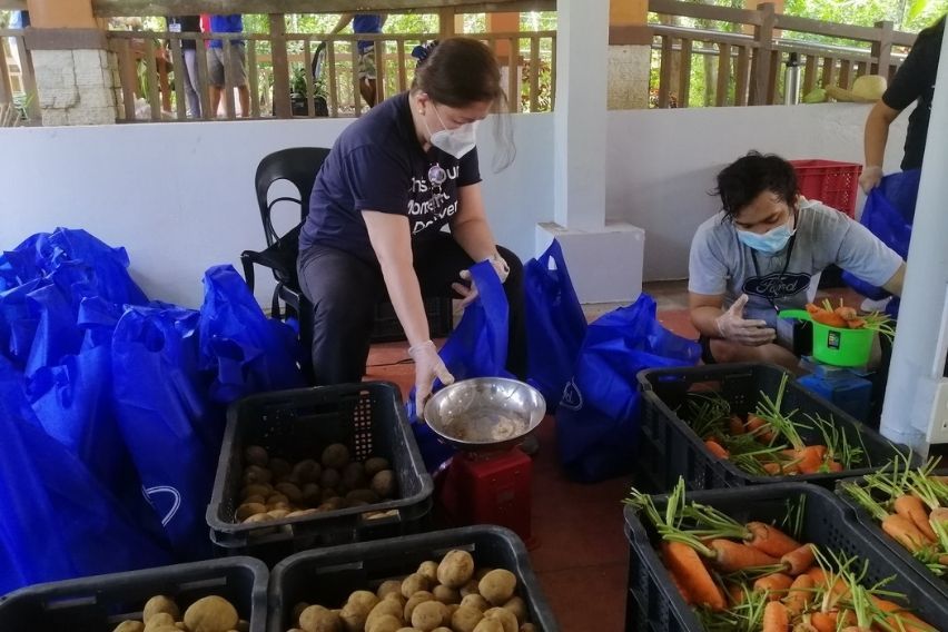 Ford Global Caring Month 2021