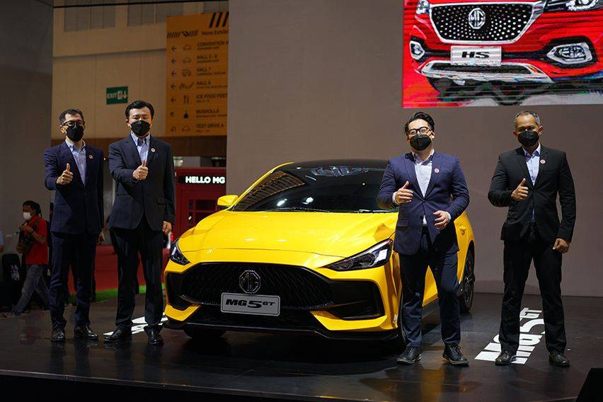 GIIAS 2021: Memukau! MG Hadirkan Mobil Sport, Mobil Listrik Sampai Mobil Langka