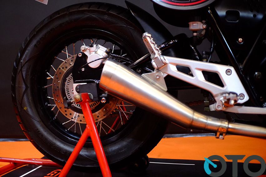 Benelli Keeway SCR 250