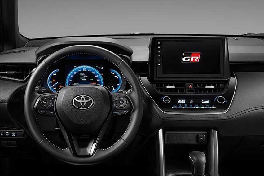 Thai-spec Toyota Corolla GR Sport cabin